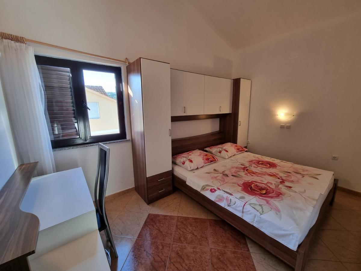 Apartment Grbac Barbat na Rabu 外观 照片