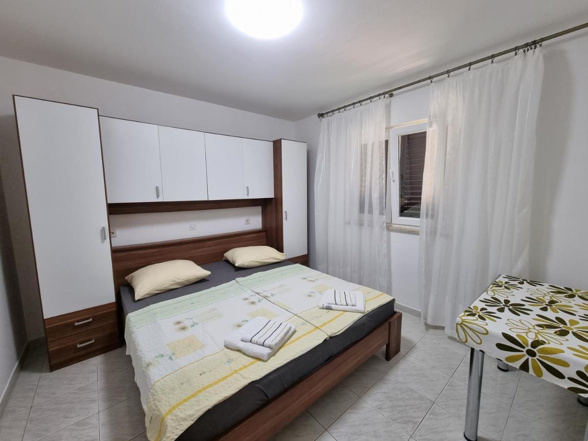 Apartment Grbac Barbat na Rabu 外观 照片