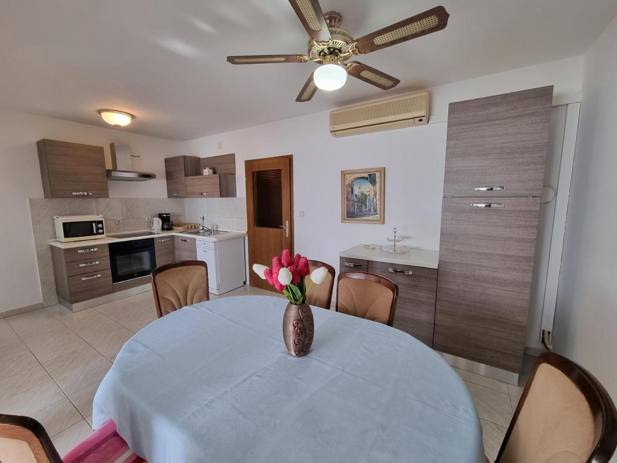 Apartment Grbac Barbat na Rabu 外观 照片